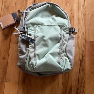 NWT North Face Pivoter Backpack
